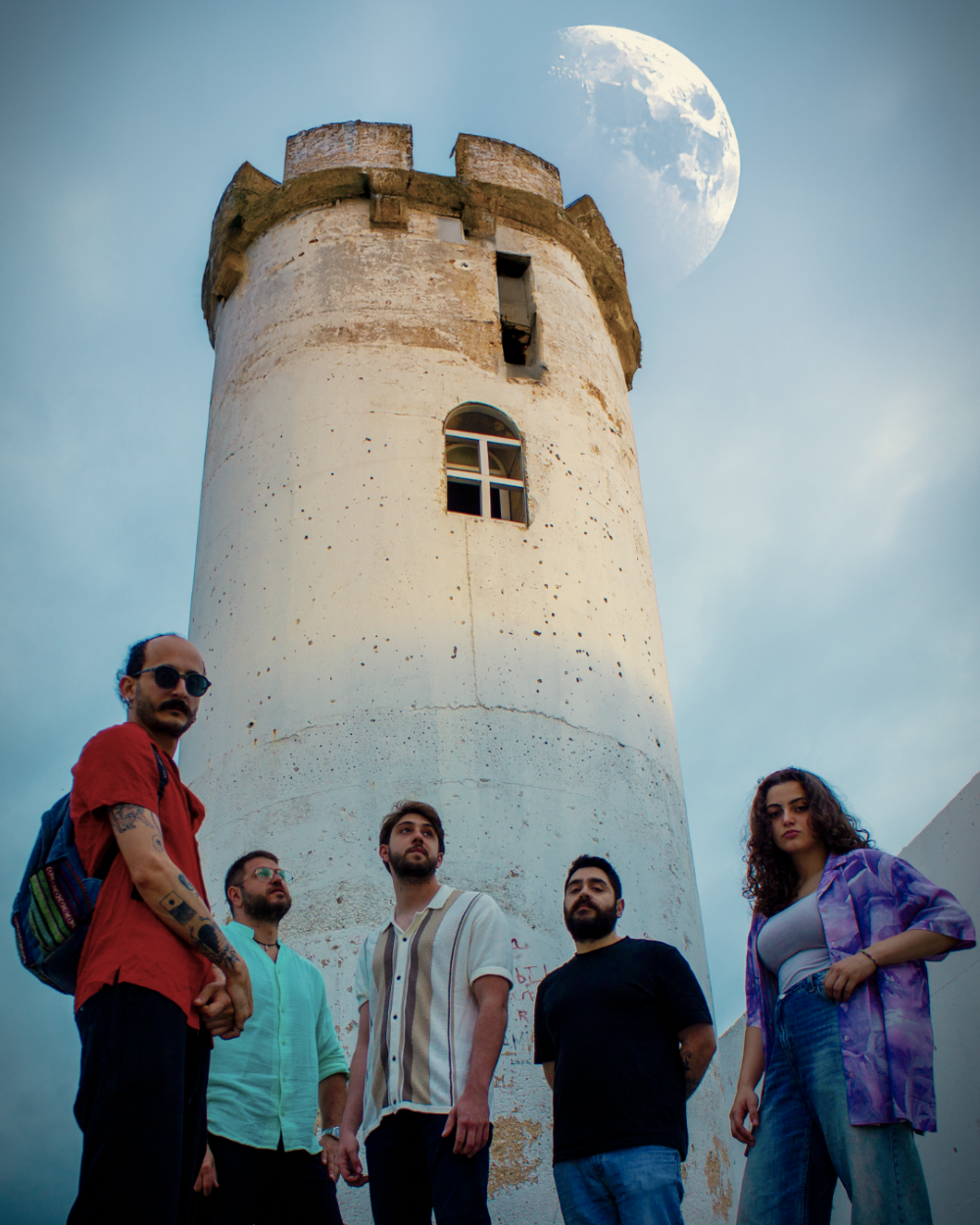 Moon presents Tekrar